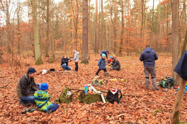 Pause im herbstlichen Wald (Foto: Sabine Ratzel) Pause im herbstlichen Wald